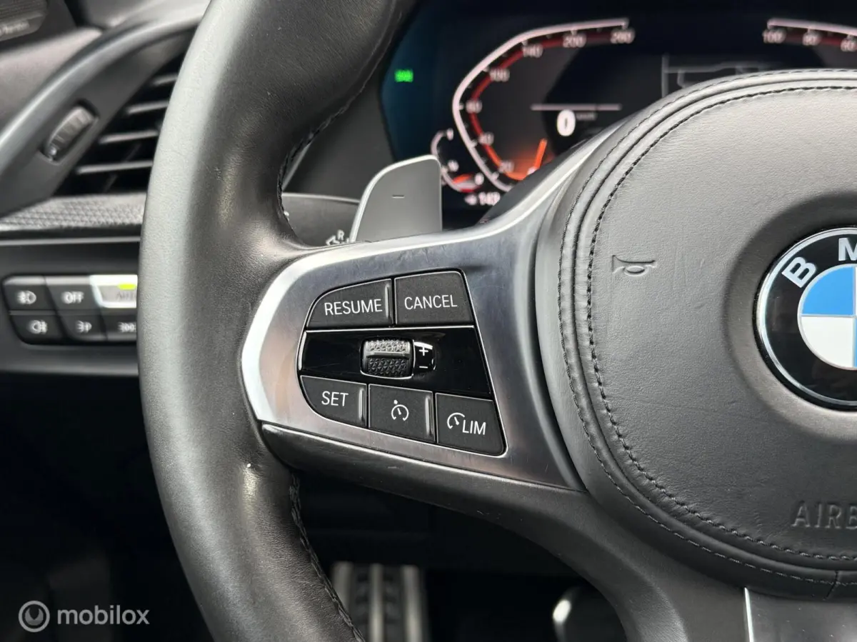 220i M Sport Panodak Kuipstoelen Harman Kardon Virtaul Navi Carplay Camera
