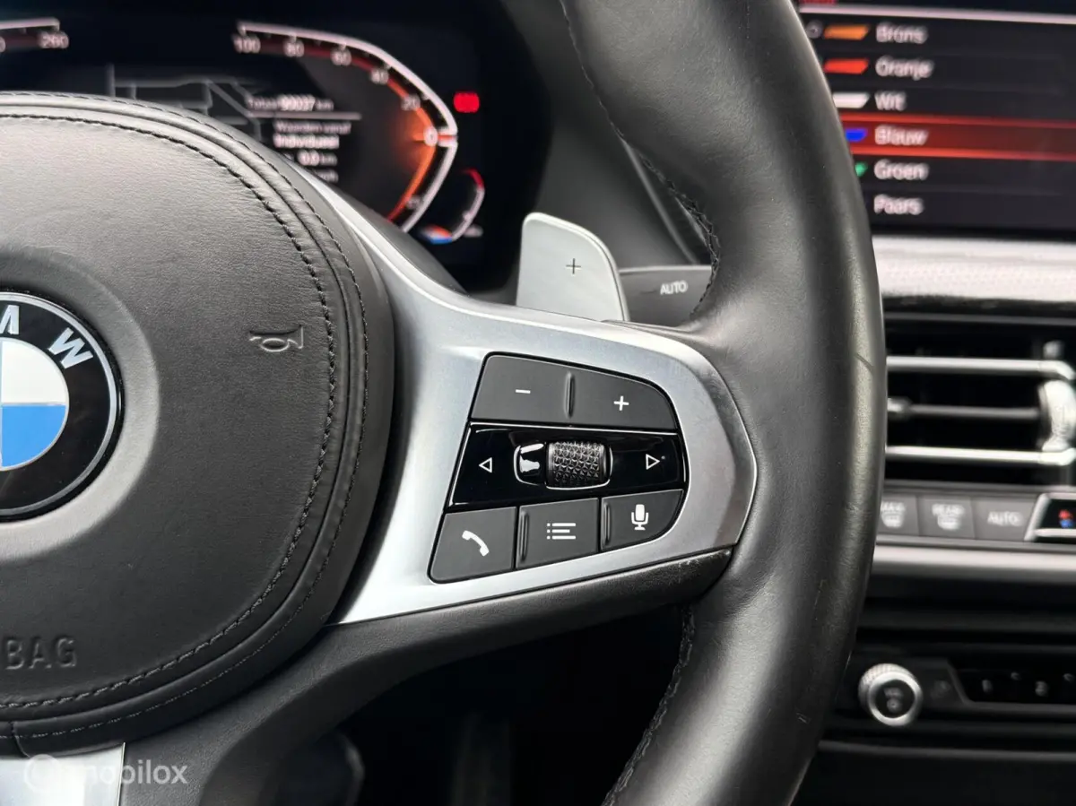 220i M Sport Panodak Kuipstoelen Harman Kardon Virtaul Navi Carplay Camera