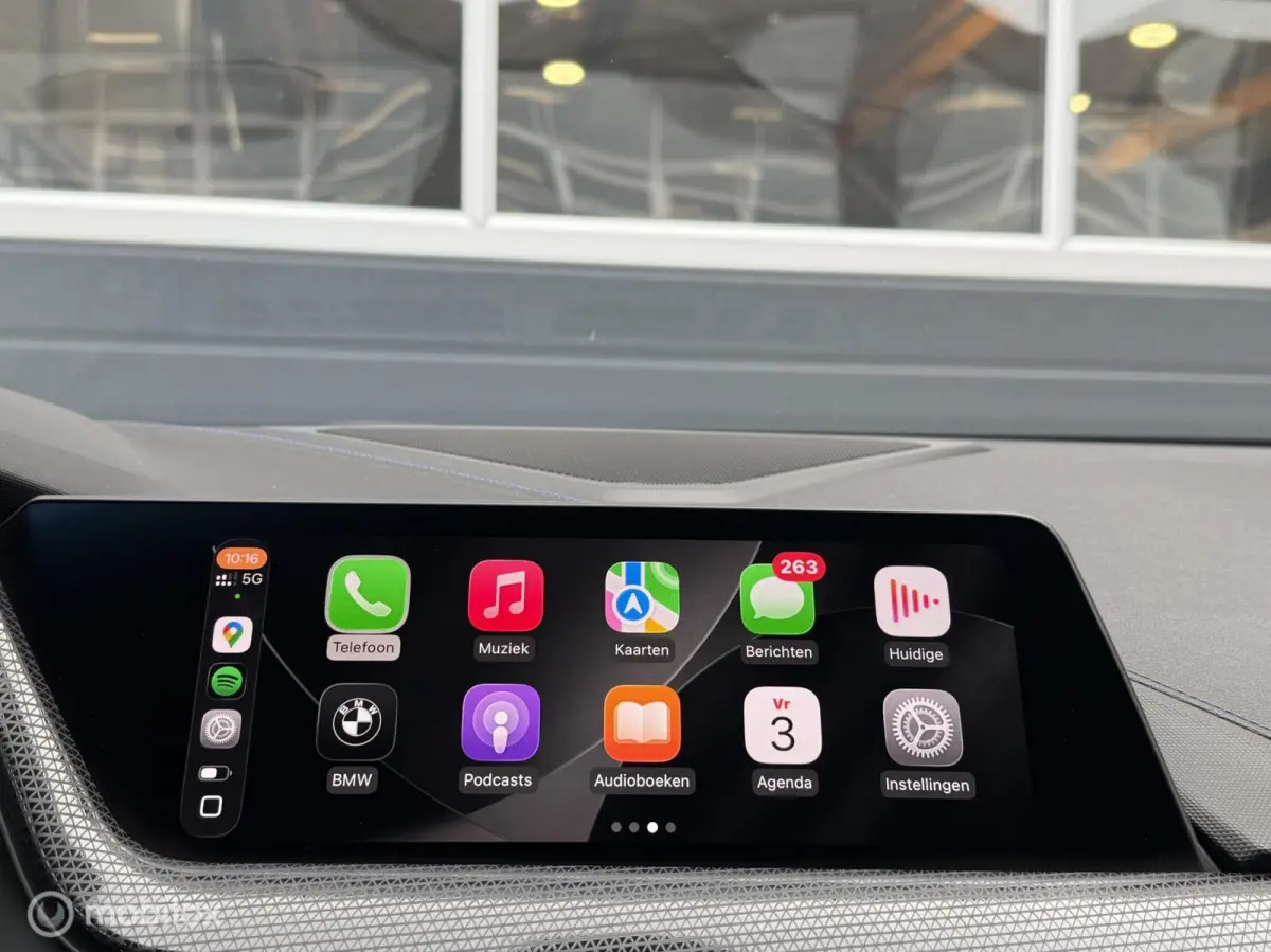 220i M Sport Panodak Kuipstoelen Harman Kardon Virtaul Navi Carplay Camera