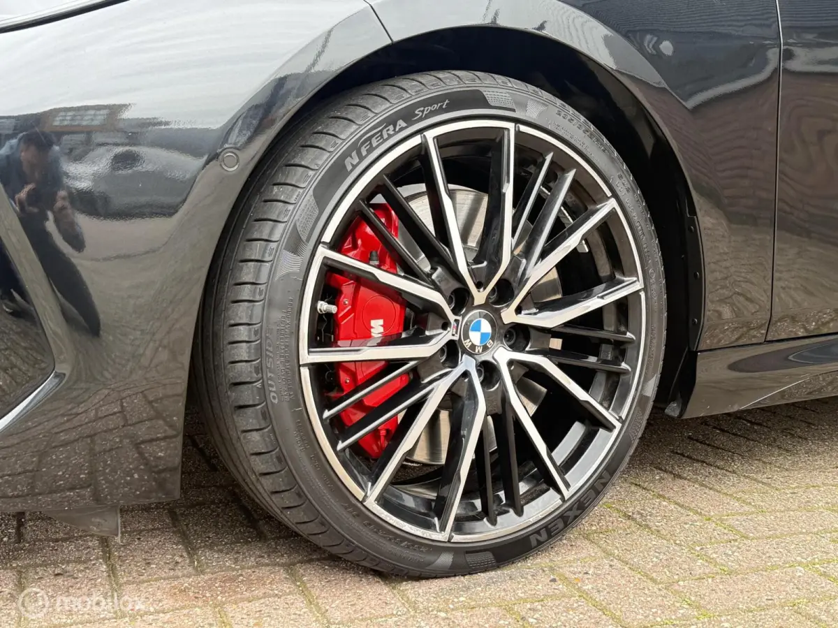 220i M Sport Panodak Kuipstoelen Harman Kardon Virtaul Navi Carplay Camera