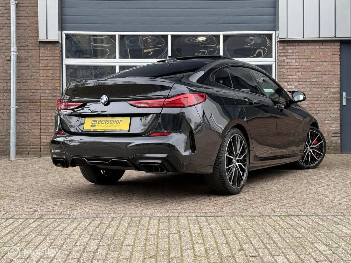 220i M Sport Panodak Kuipstoelen Harman Kardon Virtaul Navi Carplay Camera
