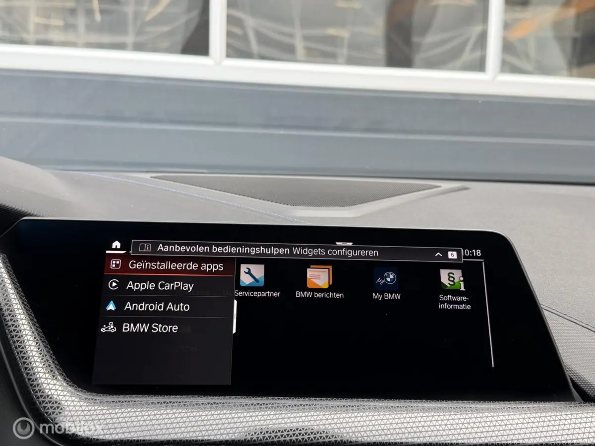 220i M Sport Panodak Kuipstoelen Harman Kardon Virtaul Navi Carplay Camera