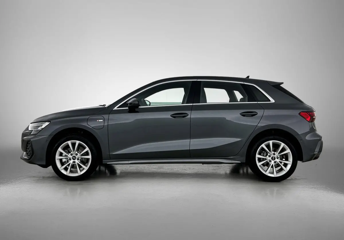 40 TFSI e S edition 204 PK | S-line | Automaat | Navigatie | Cruise Control | Apple Carplay | Android Auto | Lichtmetalen velgen |