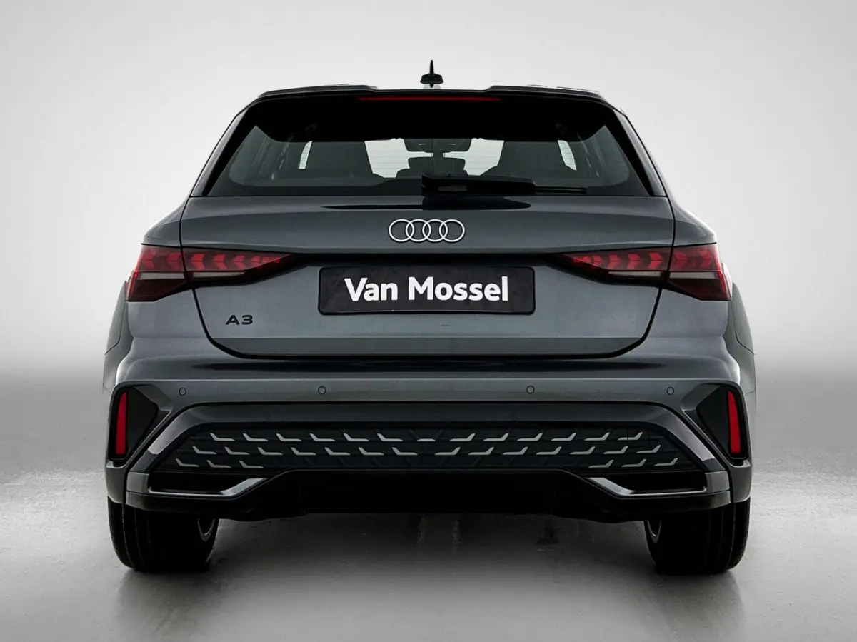 40 TFSI e S edition 204 PK | S-line | Automaat | Navigatie | Cruise Control | Apple Carplay | Android Auto | Lichtmetalen velgen |