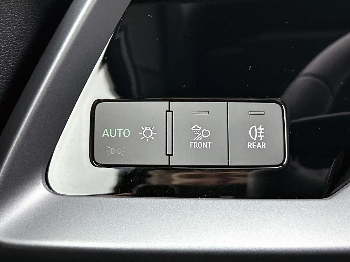 40 TFSI e S edition 204 PK | S-line | Automaat | Navigatie | Cruise Control | Apple Carplay | Android Auto | Lichtmetalen velgen |