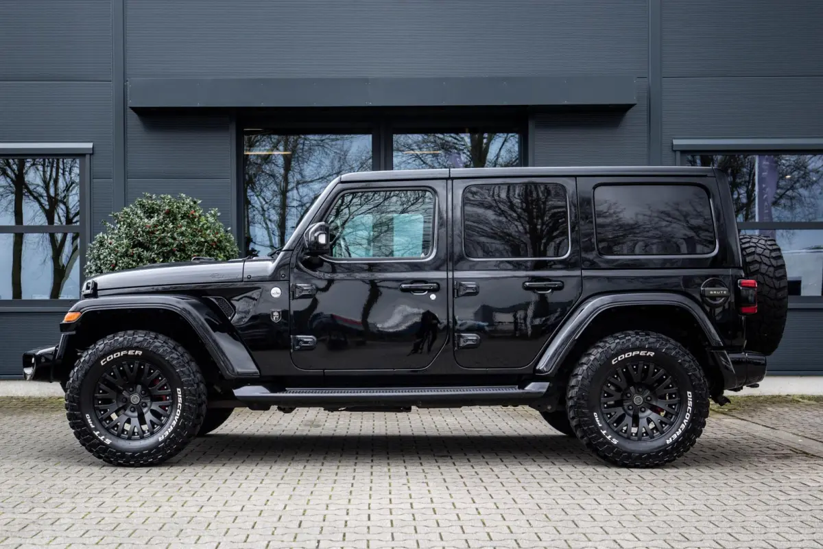 2.0T Sahara BRUTE