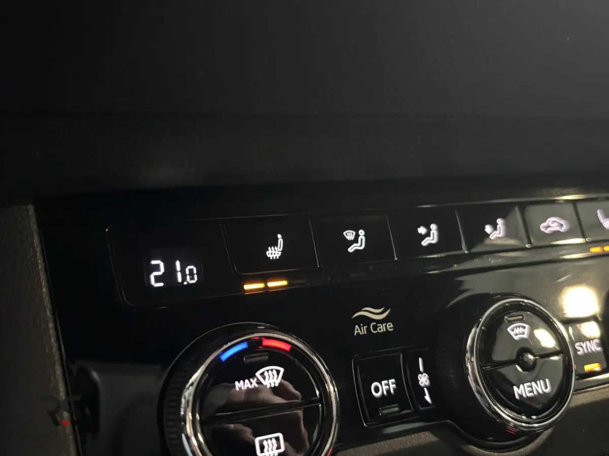 1.5 TSI ACT 150 pk DSG Sportline Buss | Navi | LED | Camera | ACC | Virtual | Keyless | 1e Eig | Org NL |