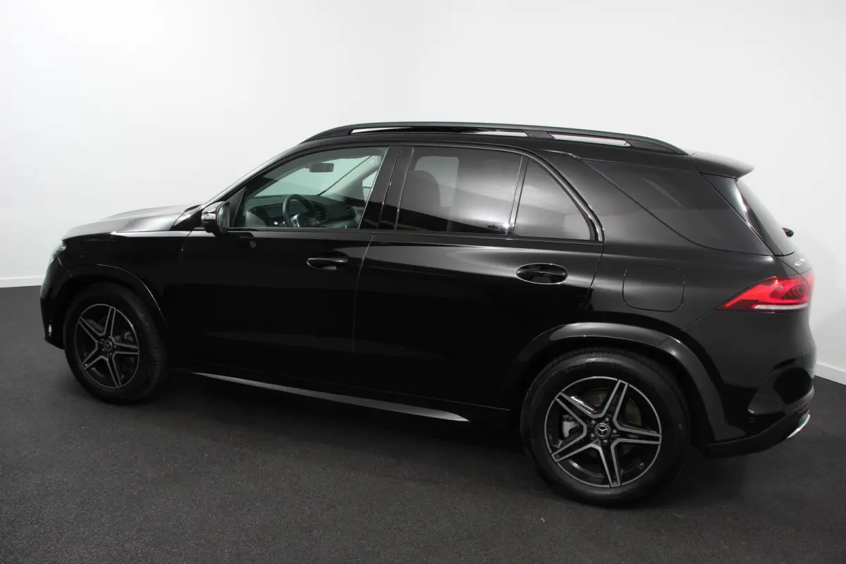 350 e 4MATIC PHEV AMG Panorma dak Burmester surround system Trekhaak Night pakket Camera 360 Climate Control Navigatie Lichtmetalen velgen