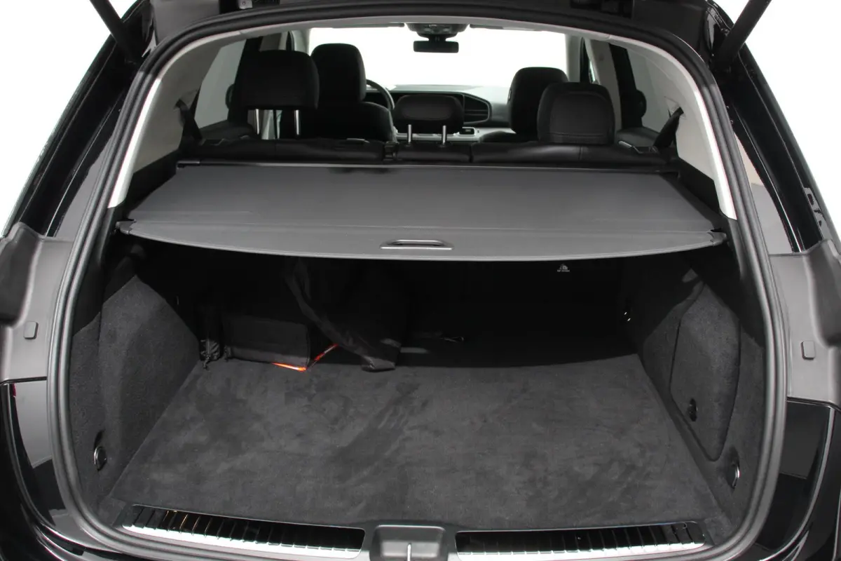 350 e 4MATIC PHEV AMG Panorma dak Burmester surround system Trekhaak Night pakket Camera 360 Climate Control Navigatie Lichtmetalen velgen