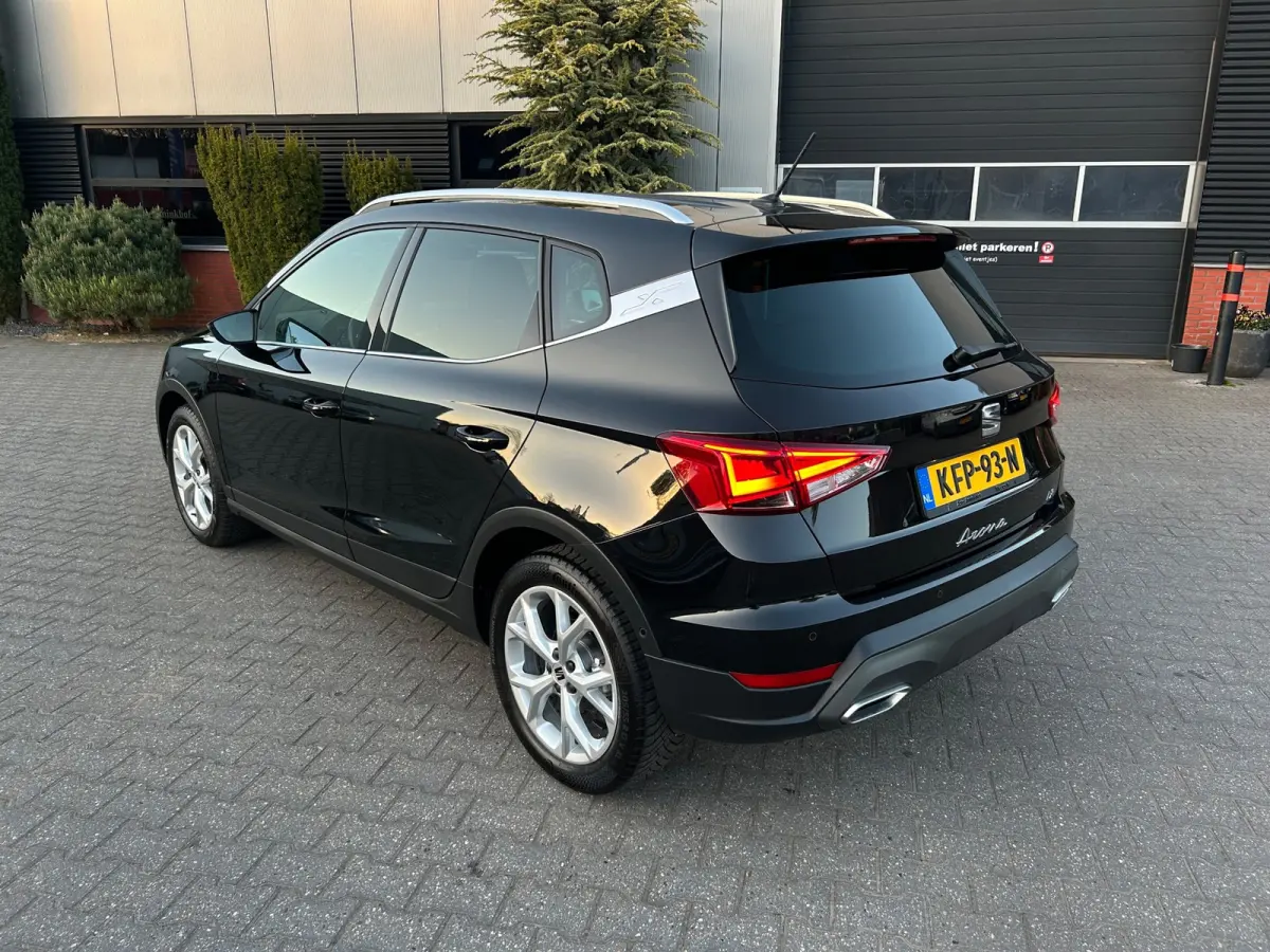 1.0 EcoTSI FR Business Connect, camera, cruise control, carplay, dig. cockpit