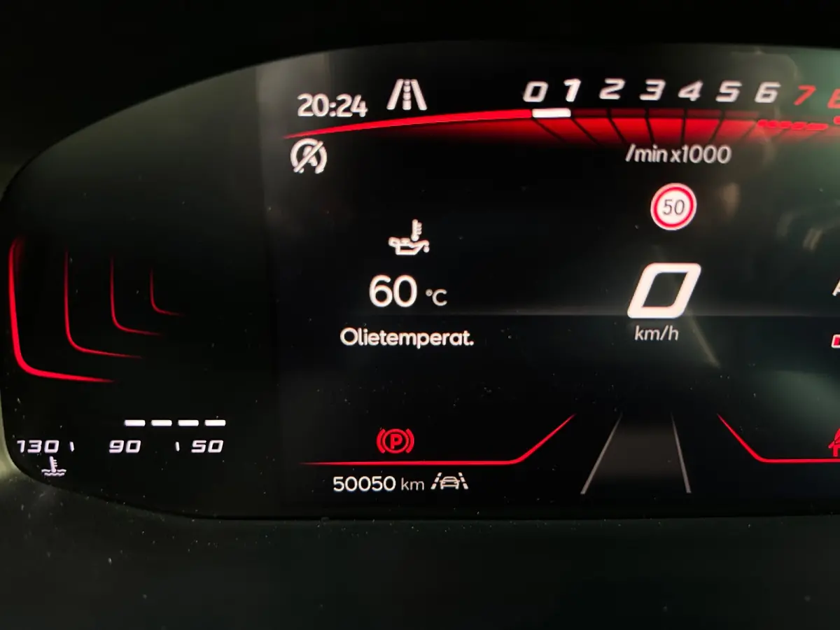 1.0 EcoTSI FR Business Connect, camera, cruise control, carplay, dig. cockpit