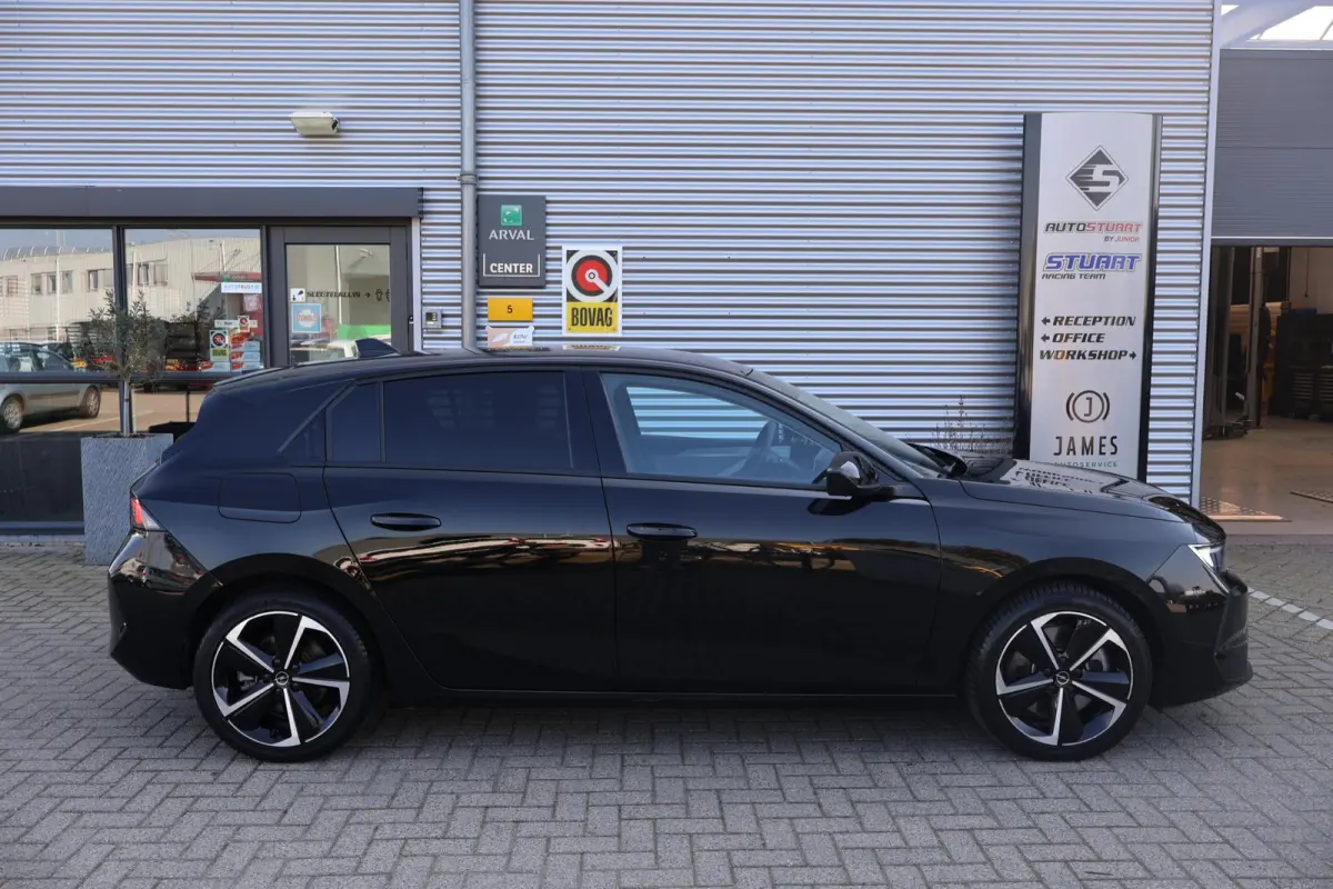1.6 Hybrid Business Edition 1e Eigenaar | Volledig Onderh | NAP | BTW | Winterpack | Camera | Navi | 1 Kabel | Carplay | Climate |  LED | DAB | Keyless | PDC