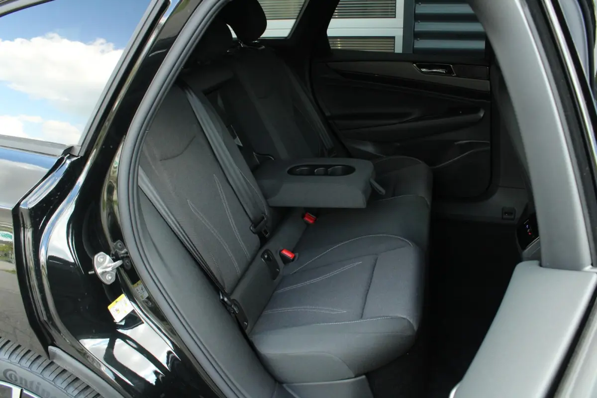 286pk Limited Edition 77 kWh | Black Edition Pakket | Trekhaak Wegklapbaar