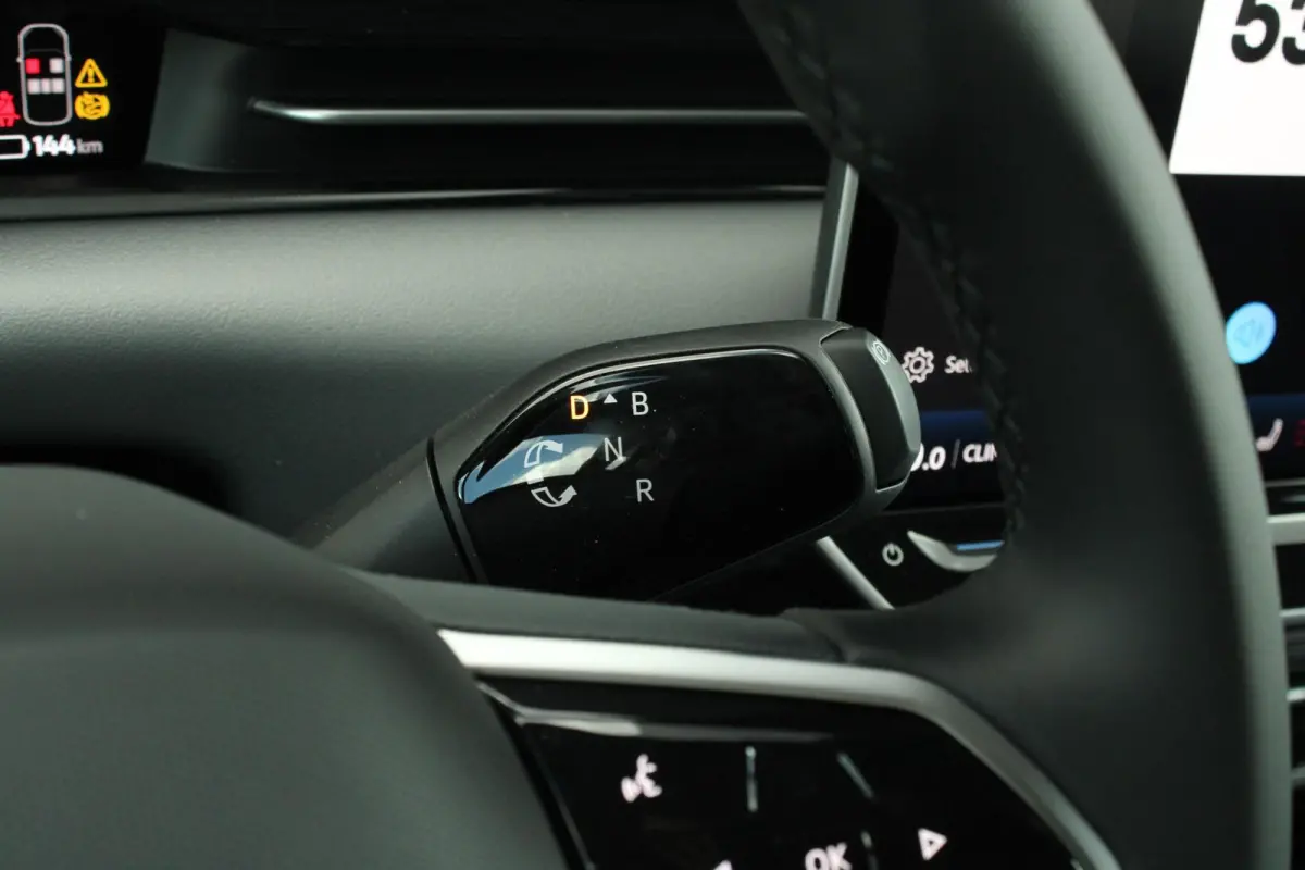 286pk Limited Edition 77 kWh | Black Edition Pakket | Trekhaak Wegklapbaar