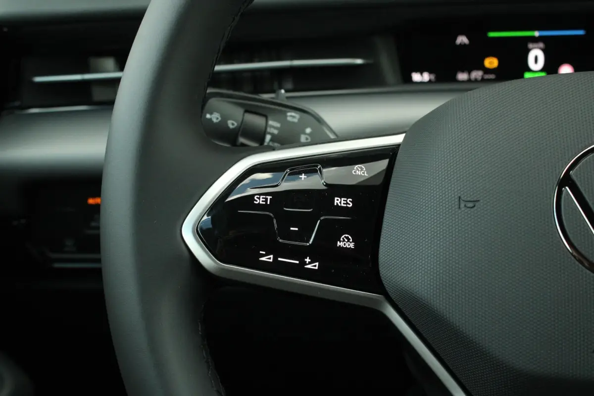 286pk Limited Edition 77 kWh | Black Edition Pakket | Trekhaak Wegklapbaar