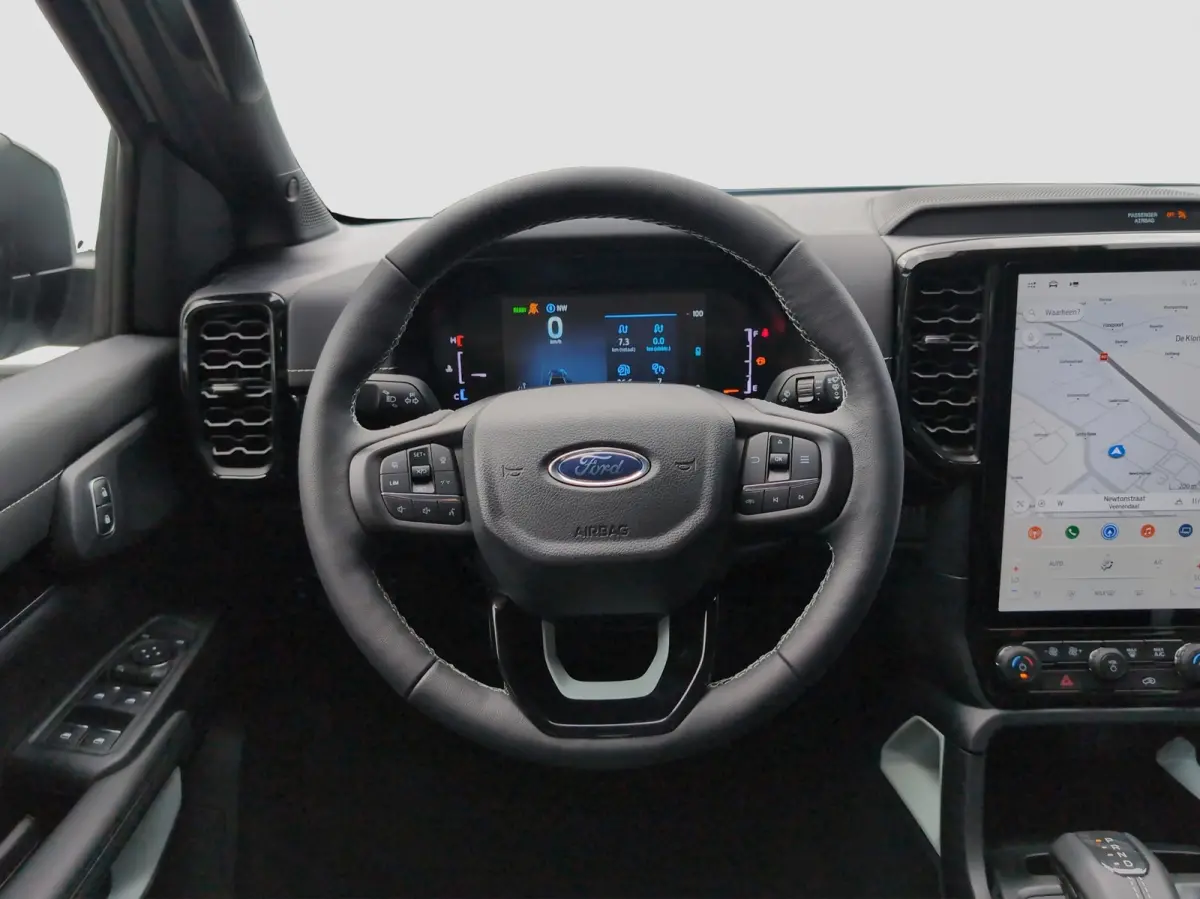 Plug-in-Hybrid Stormtrak e-4WD | 3500KG Trekgewicht | 5 Persoons | 360 Camera | Elektrische Rollertop |