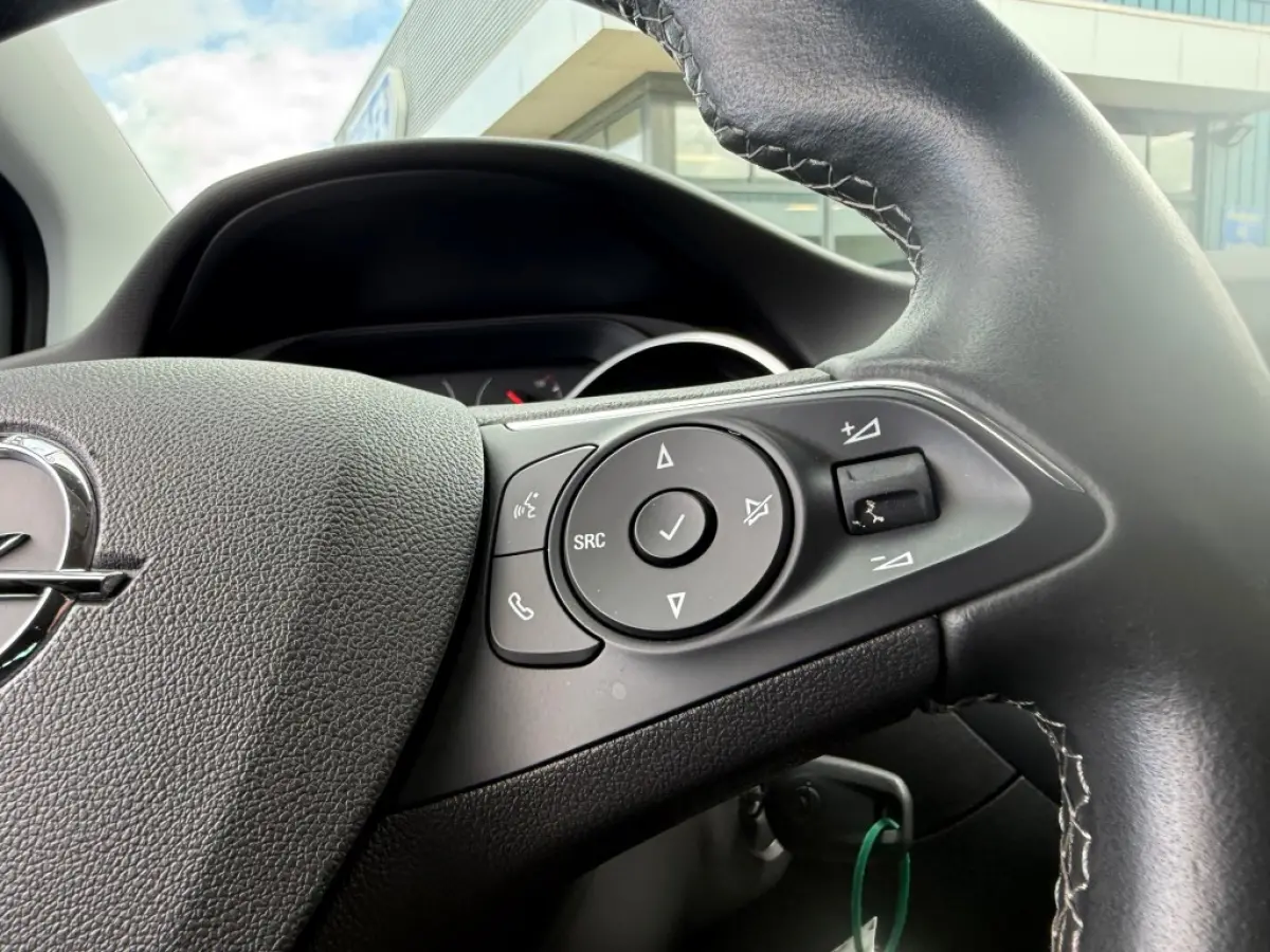 1.2 TURBO ELEGANCE 110PK AIRCO NAVI CARPLAY LMV LED.