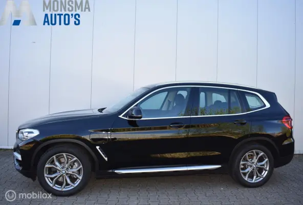 xDrive30e High Exe Schwarz ll ½Leder Sportstoel LiveCockpit H/K 19" LMV Trekhaak