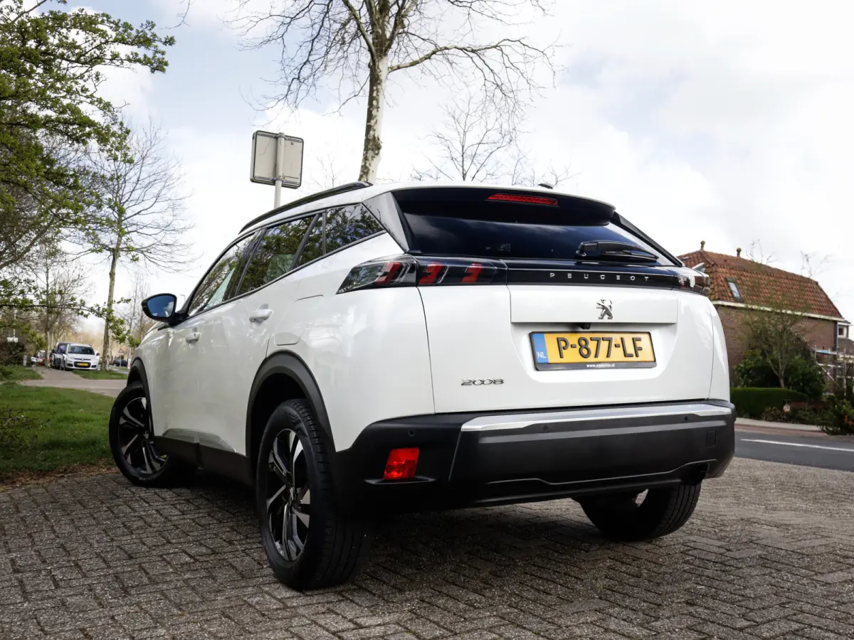 1.2 PureTech Allure Pack 1e-Eig. & Dealer-Onderh. BOVAG-Garantie. NL-Auto.