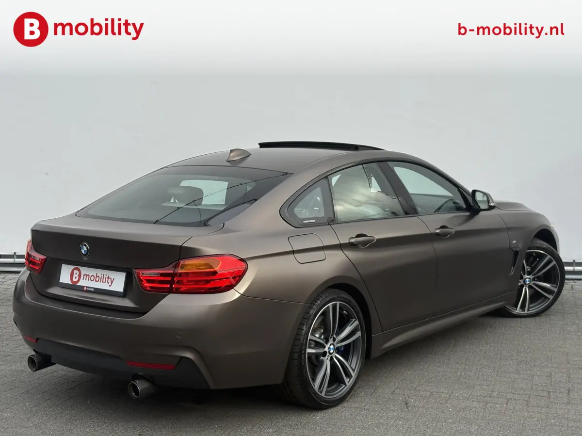 435i High Executive M-Sport 'frozen-bronze' NL Auto! | Schuif/Kanteldak | Head-Up Display | Achteruitrijcamera