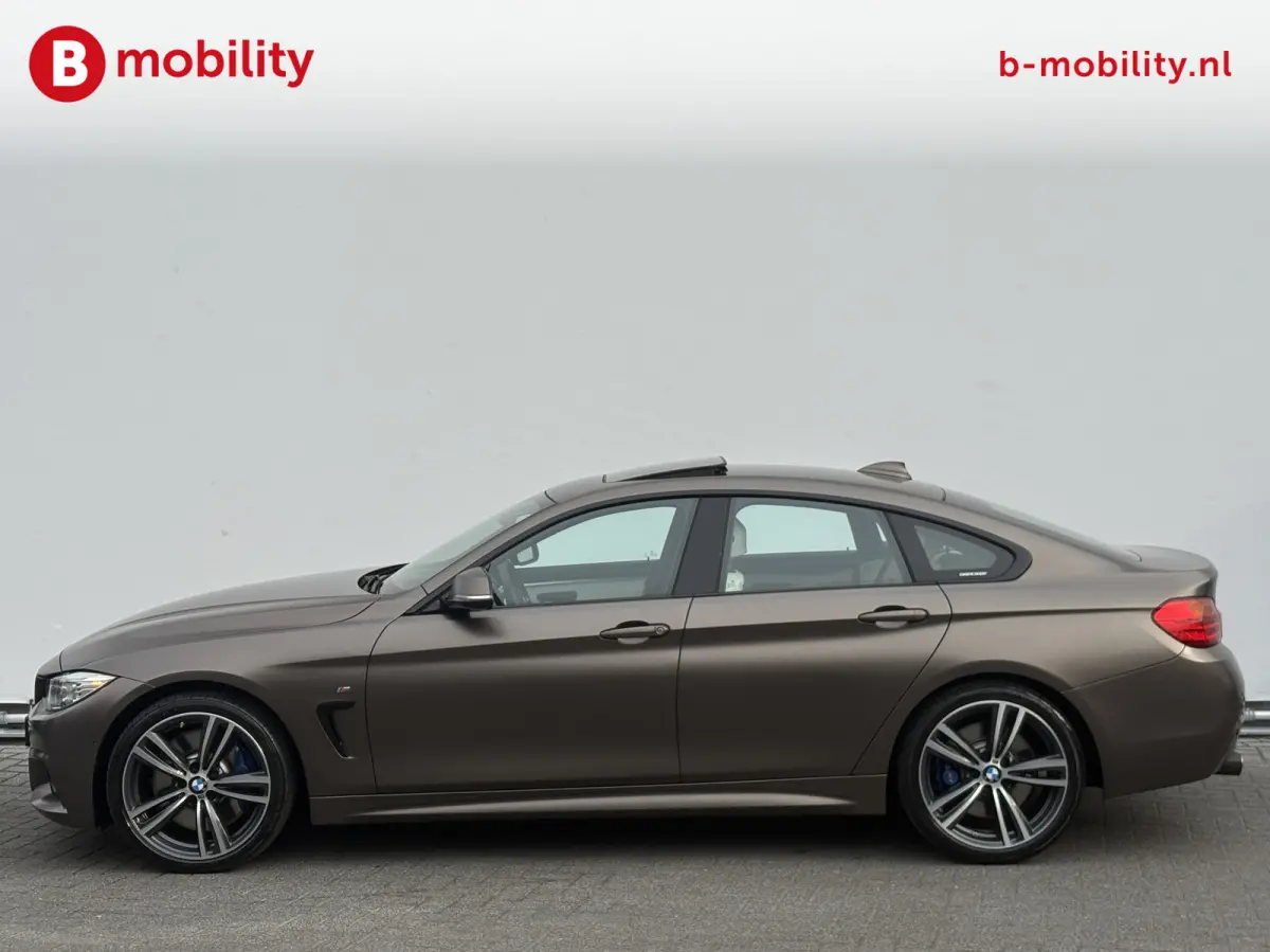 435i High Executive M-Sport 'frozen-bronze' NL Auto! | Schuif/Kanteldak | Head-Up Display | Achteruitrijcamera