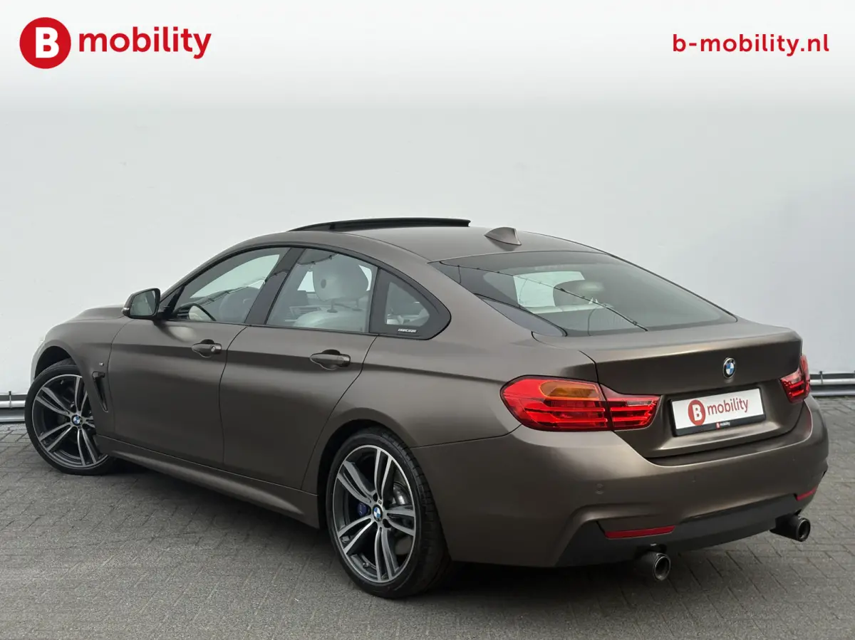 435i High Executive M-Sport 'frozen-bronze' NL Auto! | Schuif/Kanteldak | Head-Up Display | Achteruitrijcamera