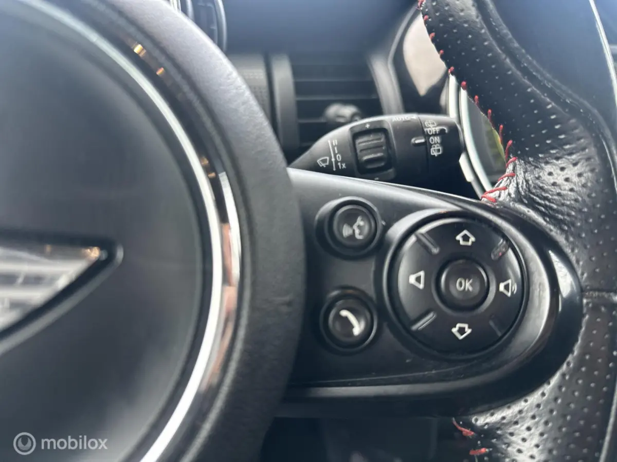Mini 1.5 John Works Automaat Navi ACC LED