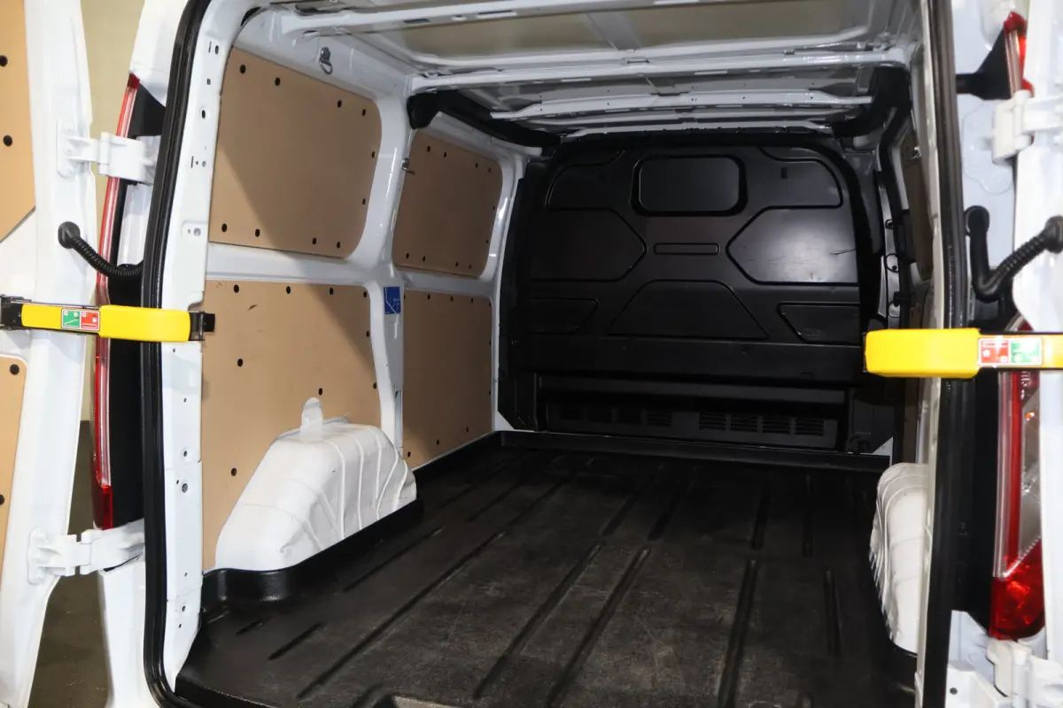 2.0 TDCI 130pk L1 H1 Limited Automaat