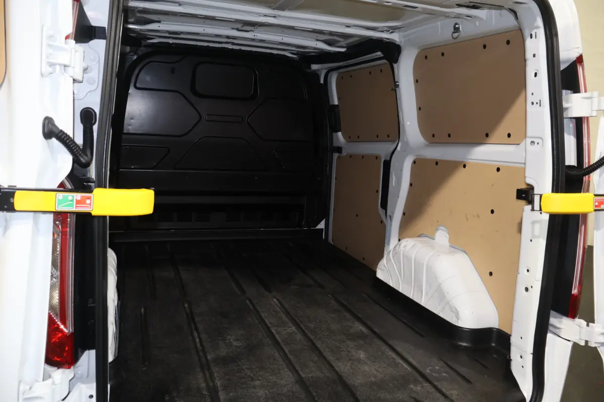 2.0 TDCI 130pk L1 H1 Limited Automaat