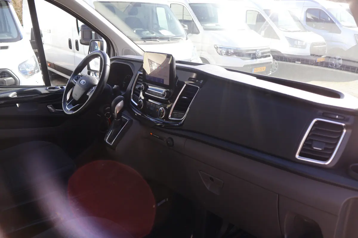 2.0 TDCI 130pk L1 H1 Limited Automaat