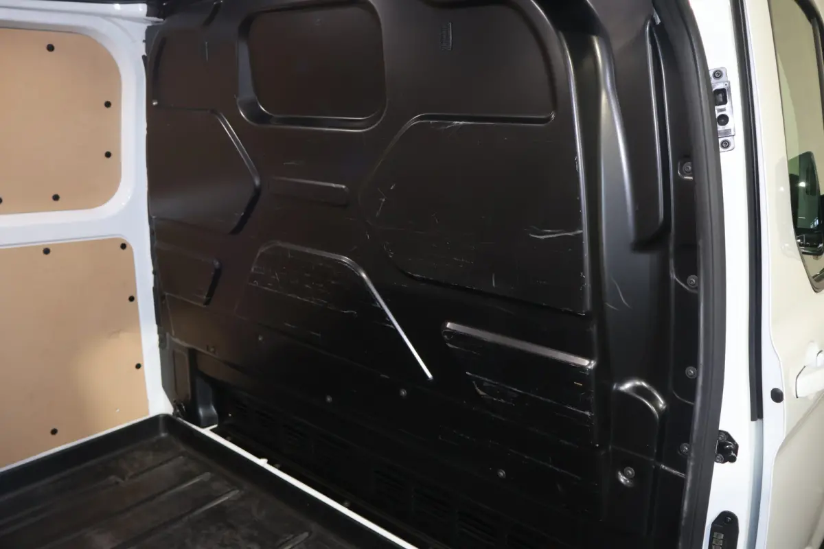2.0 TDCI 130pk L1 H1 Limited Automaat