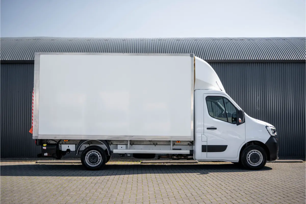 **2.3dCi | Bakwagen met Laadklep | LED | Carplay | Camera | Cruise**