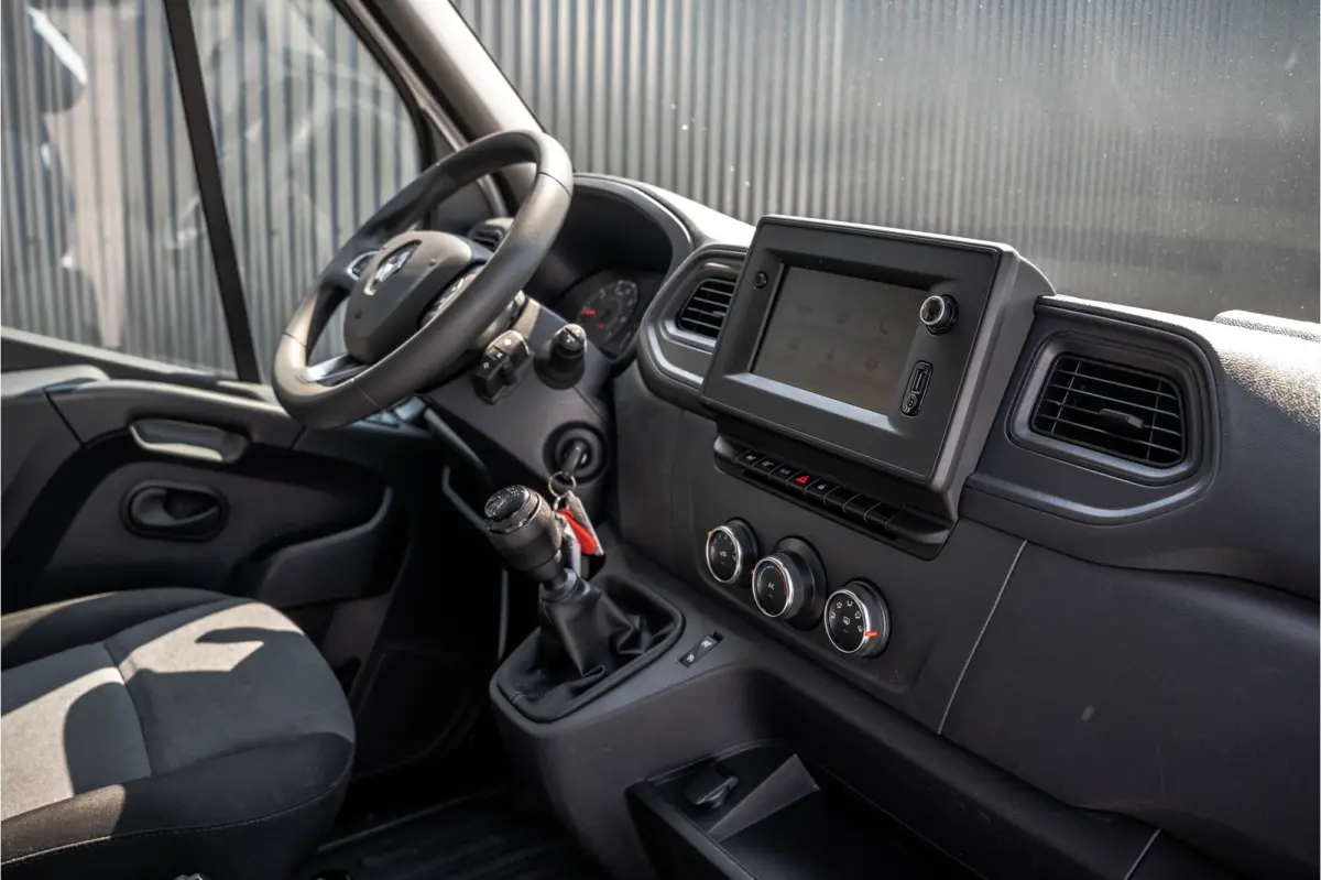 **2.3dCi | Bakwagen met Laadklep | LED | Carplay | Camera | Cruise**