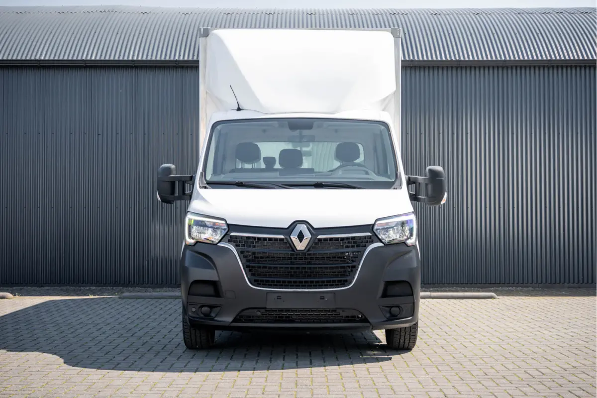 **2.3dCi | Bakwagen met Laadklep | LED | Carplay | Camera | Cruise**