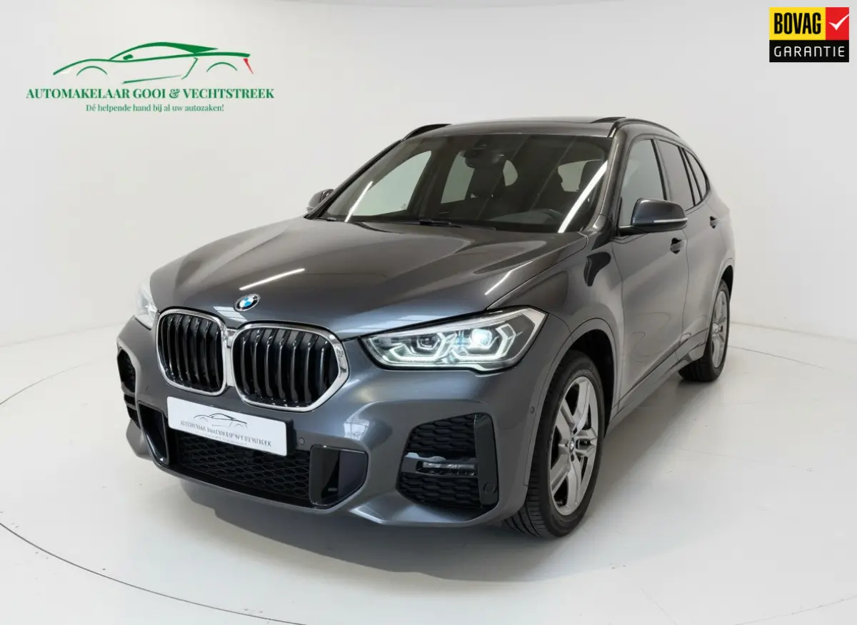 SDrive18i High Exec. M-Sport - Panorama - Trekhaak - Memory