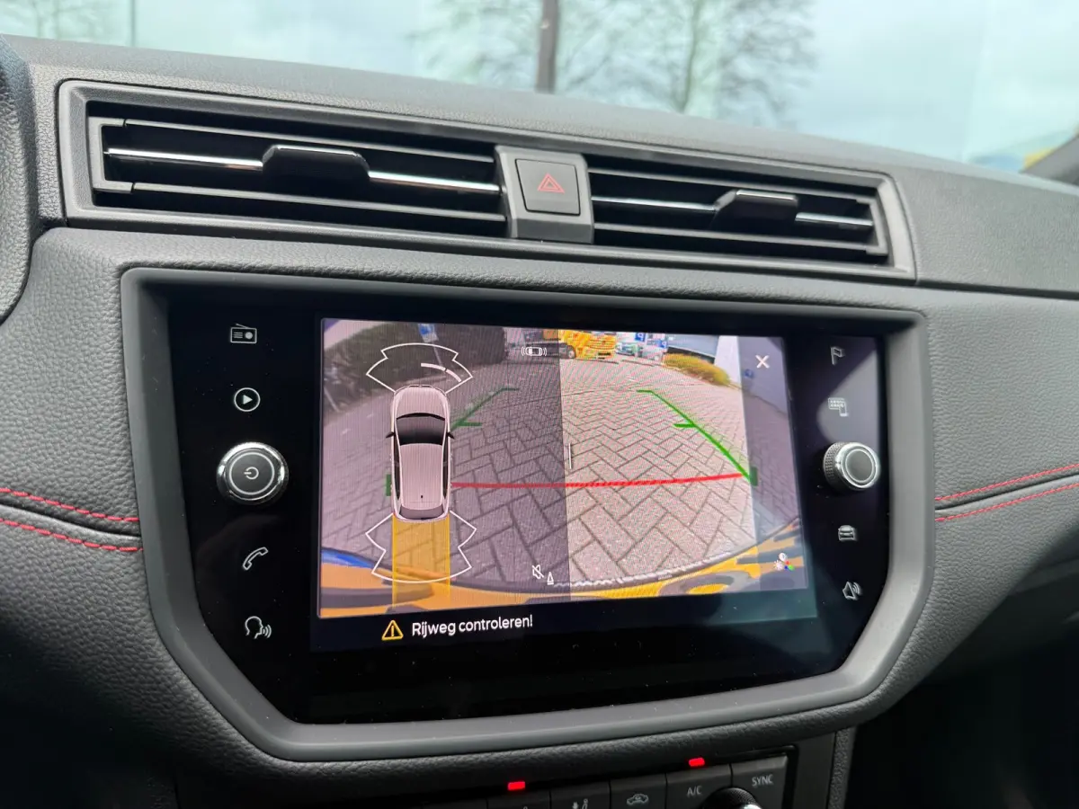 1.0 TSI FR Limited Edition - Alcantara - Navi - Winterpakket - Trekhaak - Org.NL