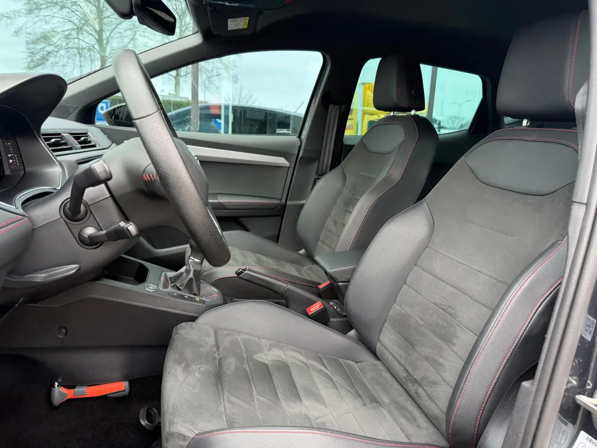 1.0 TSI FR Limited Edition - Alcantara - Navi - Winterpakket - Trekhaak - Org.NL