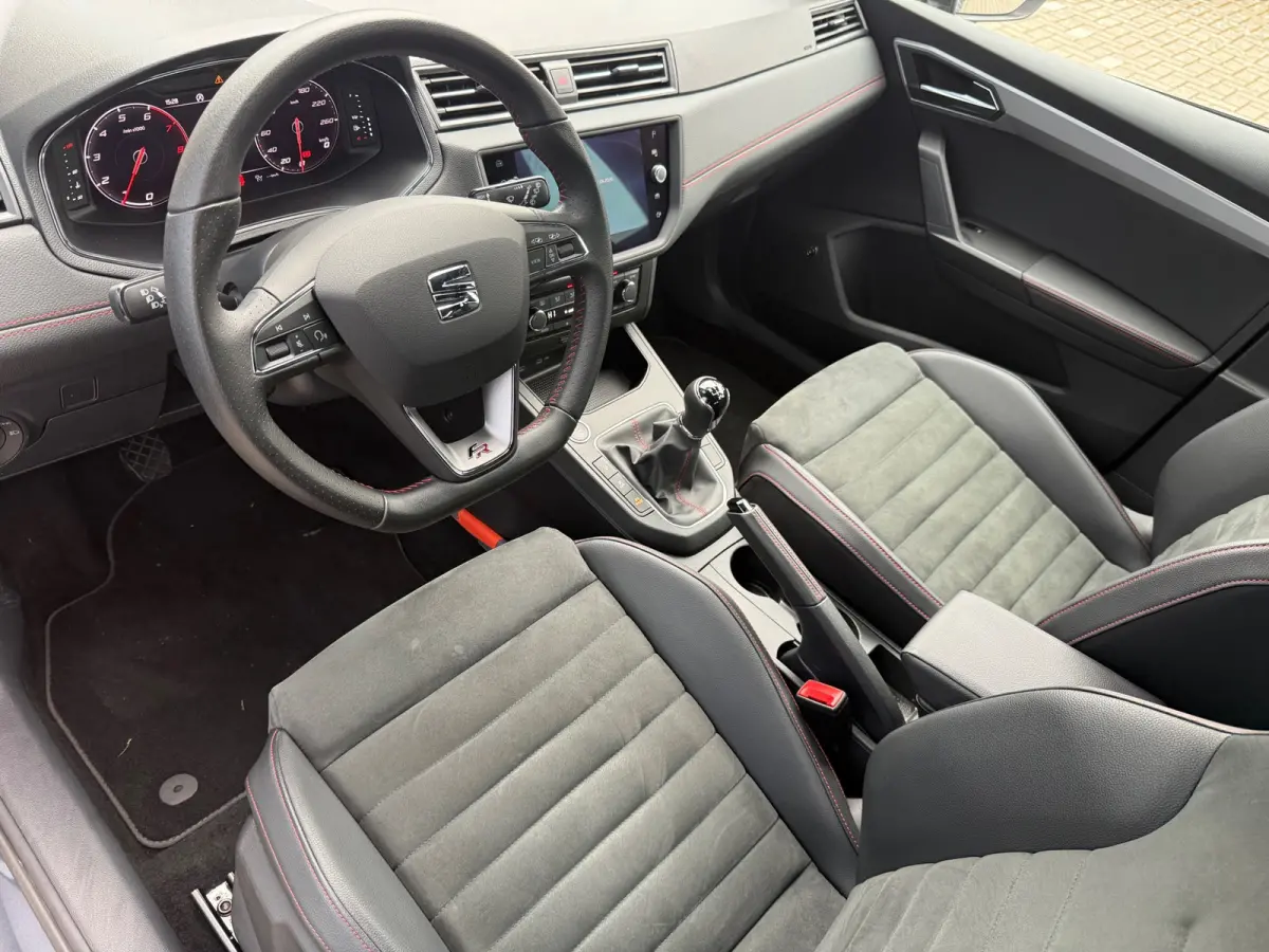 1.0 TSI FR Limited Edition - Alcantara - Navi - Winterpakket - Trekhaak - Org.NL
