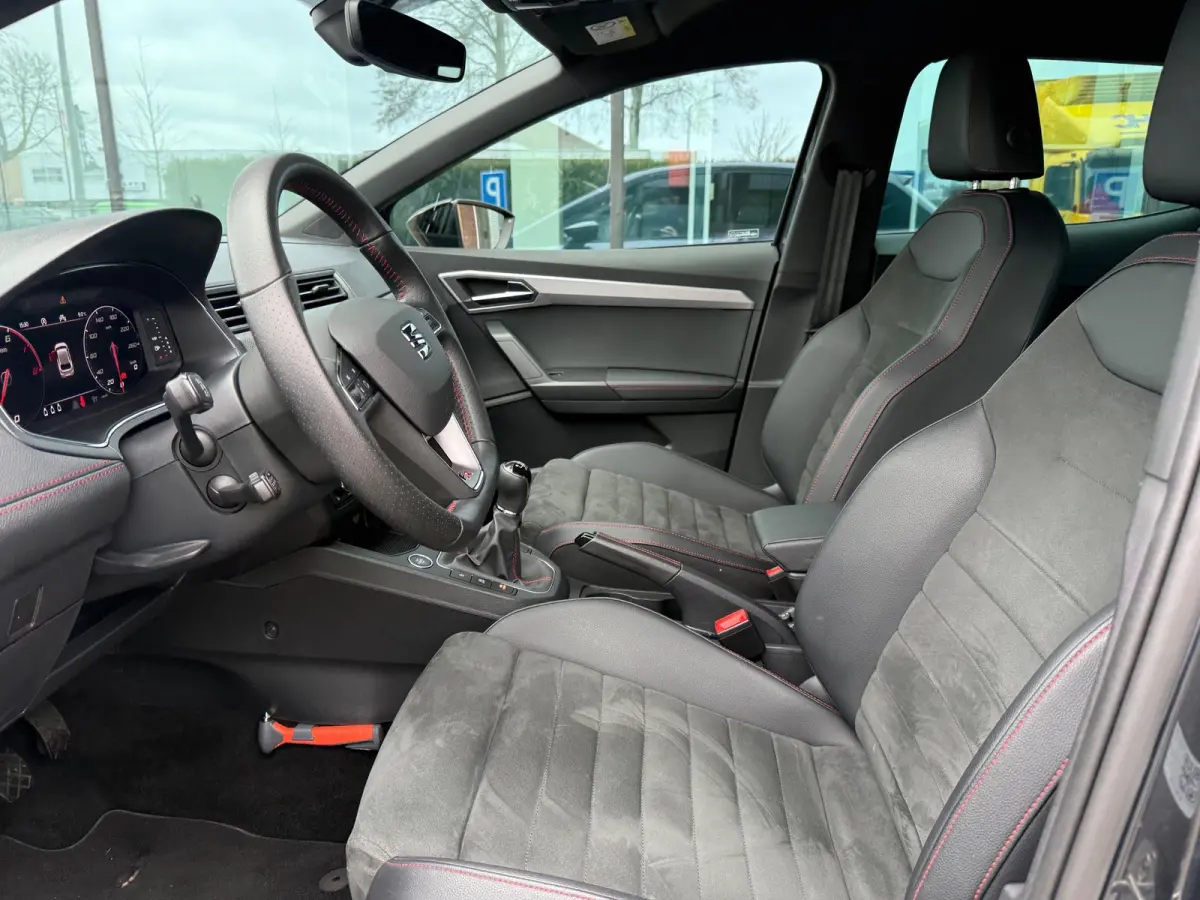 1.0 TSI FR Limited Edition - Alcantara - Navi - Winterpakket - Trekhaak - Org.NL