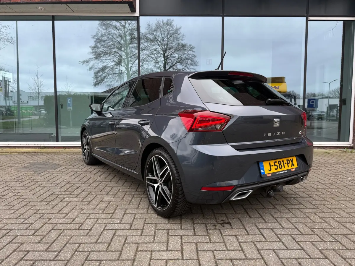 1.0 TSI FR Limited Edition - Alcantara - Navi - Winterpakket - Trekhaak - Org.NL