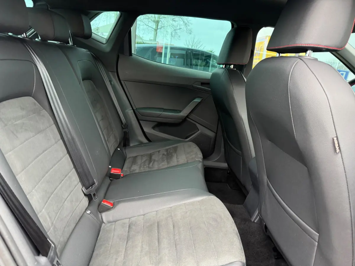 1.0 TSI FR Limited Edition - Alcantara - Navi - Winterpakket - Trekhaak - Org.NL