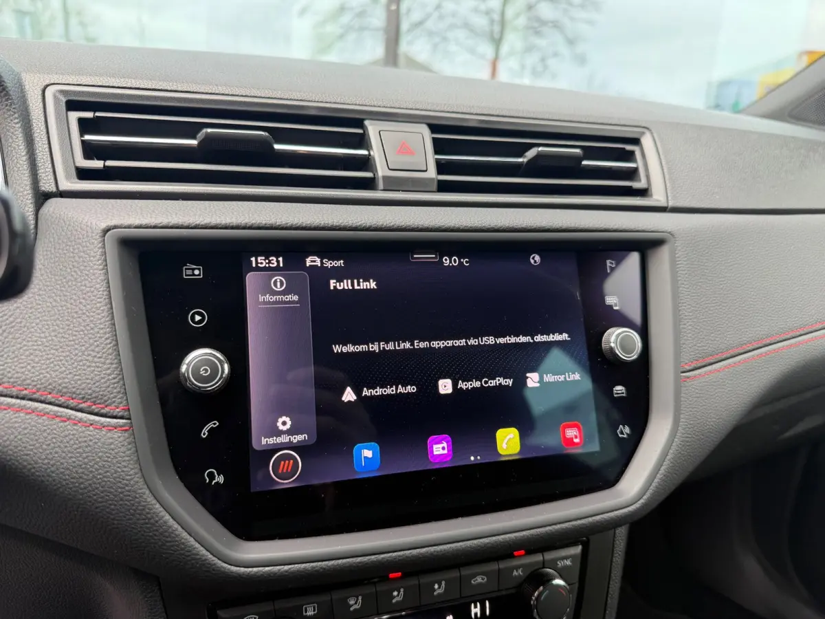 1.0 TSI FR Limited Edition - Alcantara - Navi - Winterpakket - Trekhaak - Org.NL