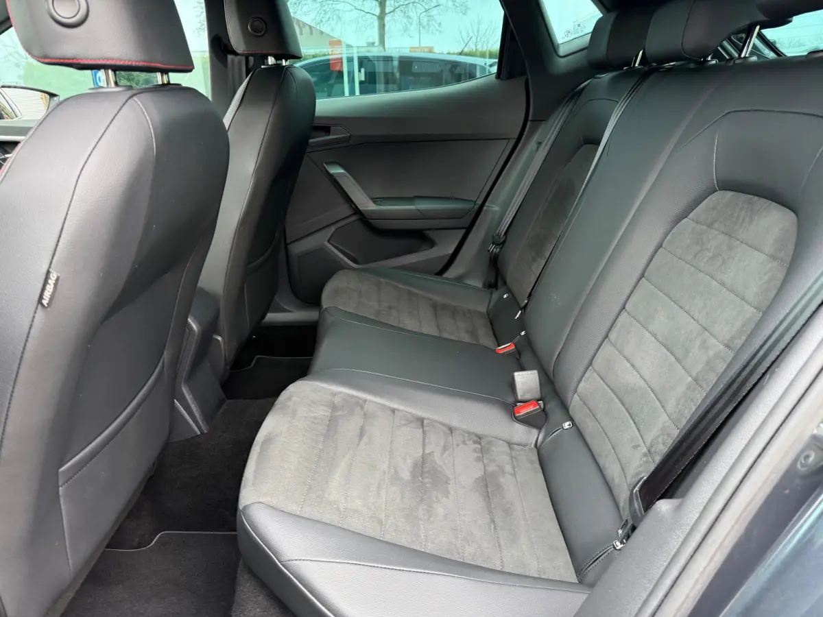 1.0 TSI FR Limited Edition - Alcantara - Navi - Winterpakket - Trekhaak - Org.NL