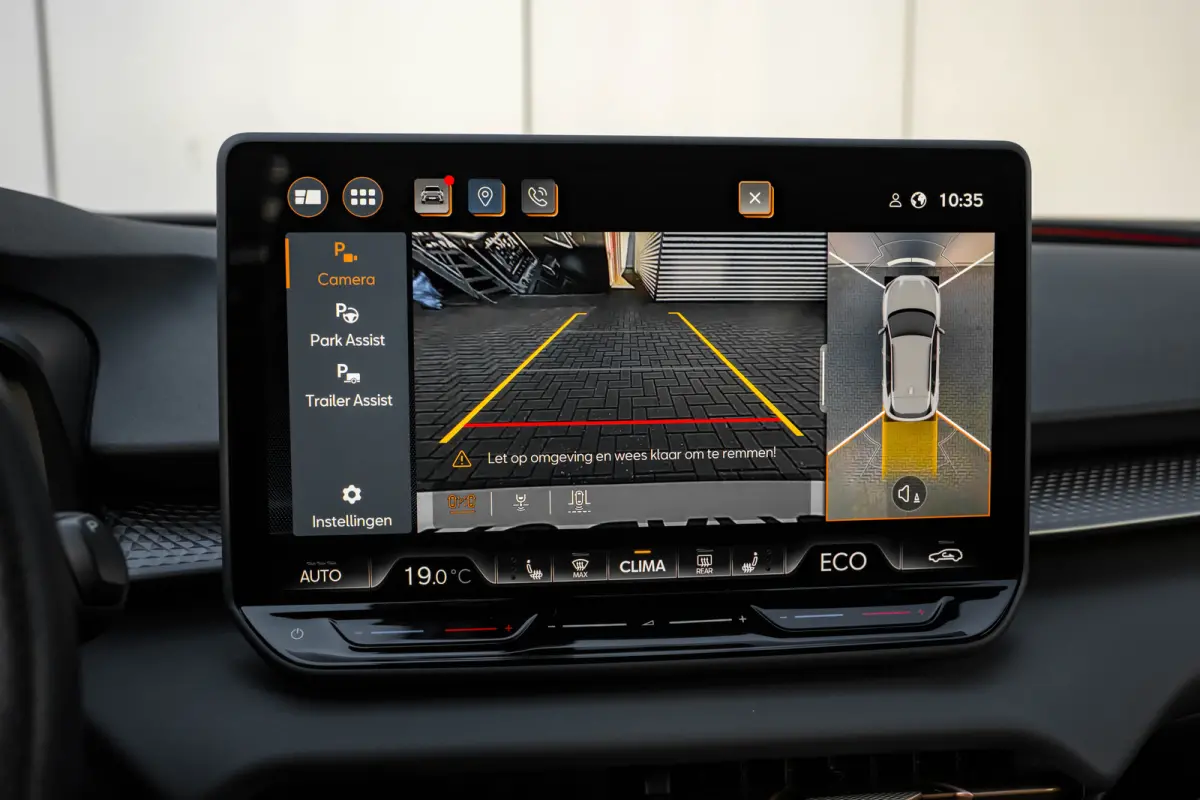 1.5 TSI e-Hybrid 272pk VZ Performance | Sennheiser sound sytem | Alcantara bekleding | Head-up display | Panoramadak | Elektrisch verstelb. voorstoelen | Navigatie | 20" LMV