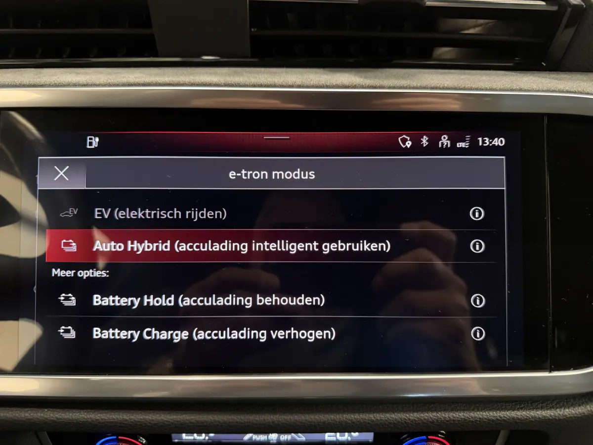 45 TFSI e Edition PANO/TREKHAAK/LEER-SPORT/MEMORY/ACC/MATRIX/SFEER/KEYLESS/CARPLAY/EL.A.KLEP/DONKERE-HEMEL/BLACK-OPTIC/FLORETTSILBER/VOLLEDIG AUDI DEALER HISTORIE
