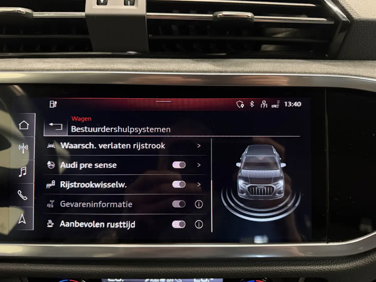 45 TFSI e Edition PANO/TREKHAAK/LEER-SPORT/MEMORY/ACC/MATRIX/SFEER/KEYLESS/CARPLAY/EL.A.KLEP/DONKERE-HEMEL/BLACK-OPTIC/FLORETTSILBER/VOLLEDIG AUDI DEALER HISTORIE