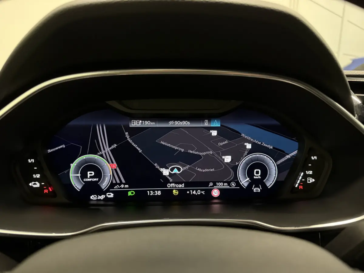 45 TFSI e Edition PANO/TREKHAAK/LEER-SPORT/MEMORY/ACC/MATRIX/SFEER/KEYLESS/CARPLAY/EL.A.KLEP/DONKERE-HEMEL/BLACK-OPTIC/FLORETTSILBER/VOLLEDIG AUDI DEALER HISTORIE