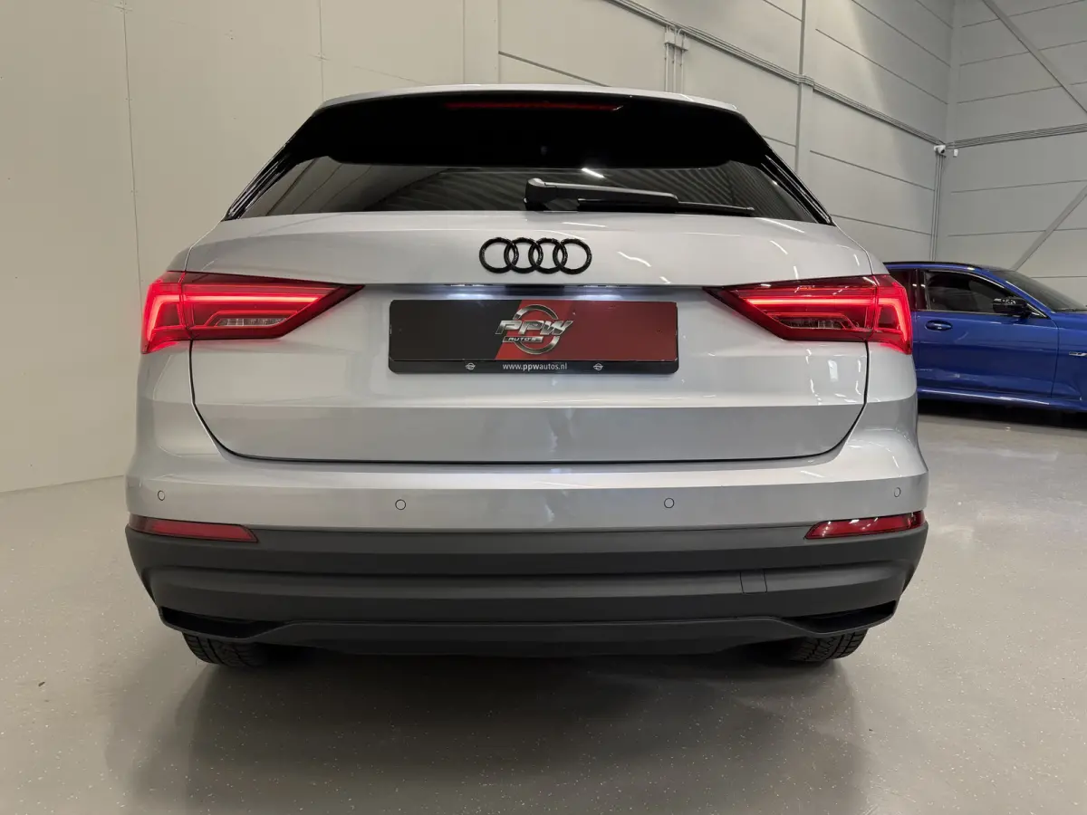 45 TFSI e Edition PANO/TREKHAAK/LEER-SPORT/MEMORY/ACC/MATRIX/SFEER/KEYLESS/CARPLAY/EL.A.KLEP/DONKERE-HEMEL/BLACK-OPTIC/FLORETTSILBER/VOLLEDIG AUDI DEALER HISTORIE