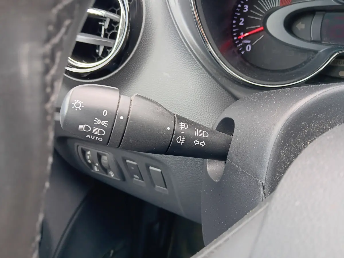 1.2 TCe Xmod,NAV,PDC,AUTOMAAT,TREKH,CRUISE,TWO TONE,CAMERA