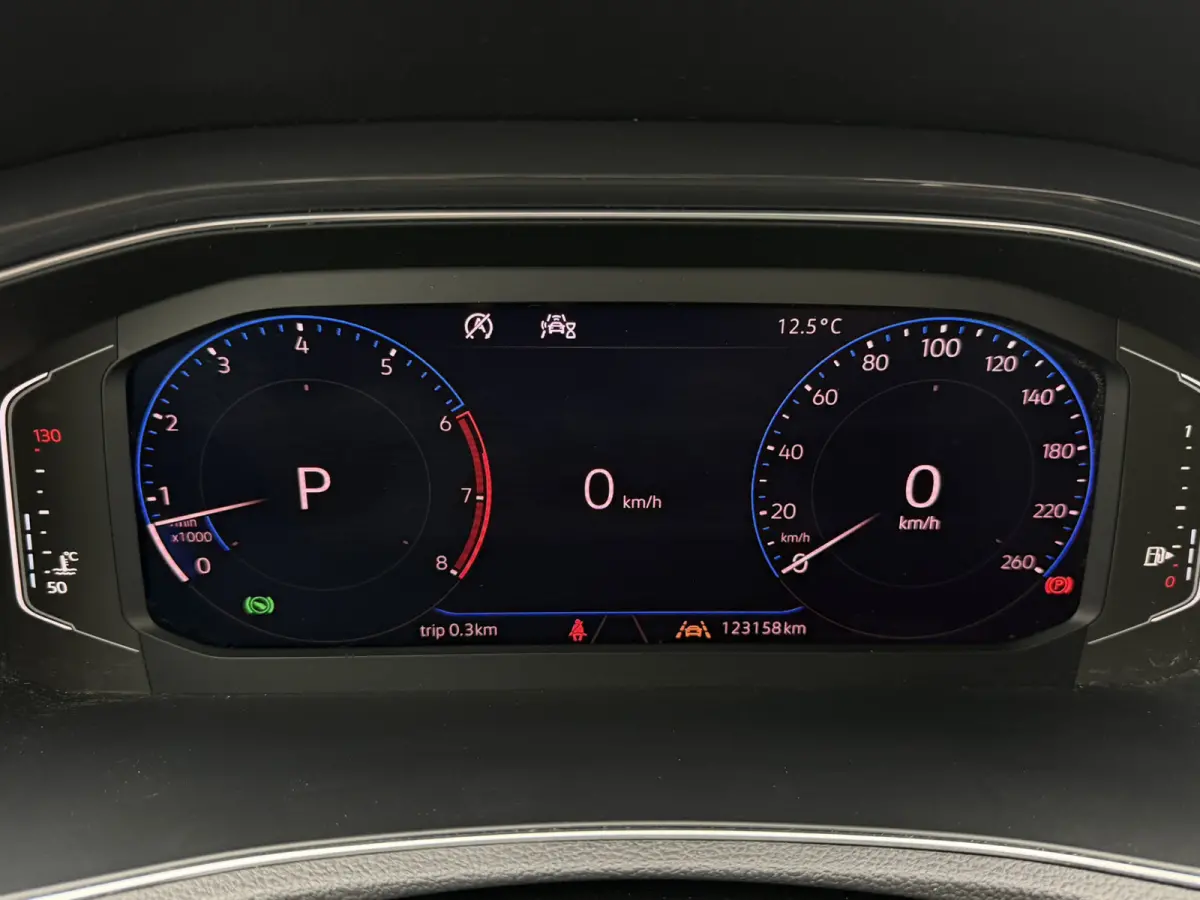 1.5 TSI Sport | Pano | Trekhaak | LED | Carplay | Camera | Virtual Cockpit | PDC